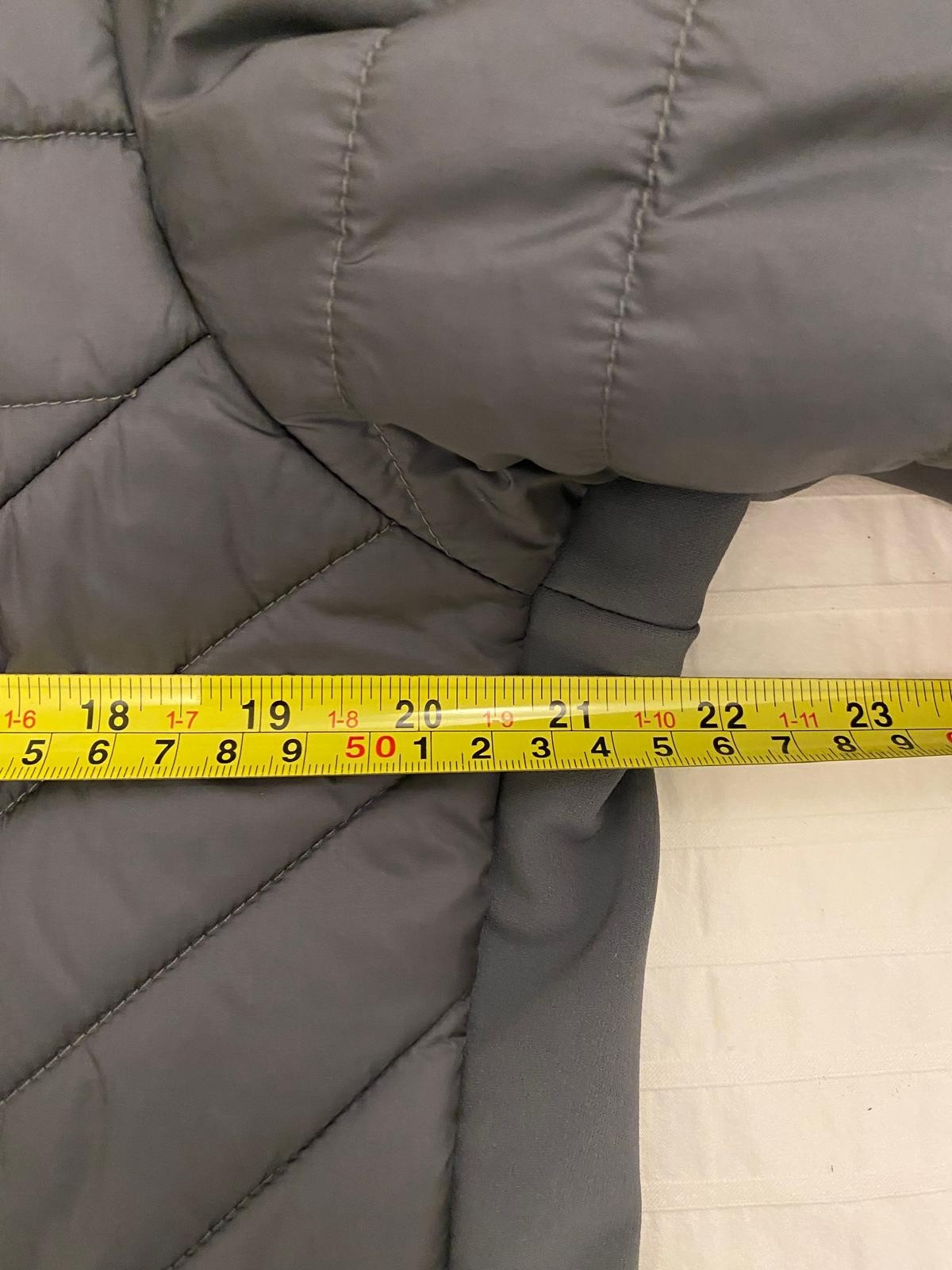 The North Face Hybrid Jacket NF00CP3V SS16 / GRAY / SIZE-M / GREAT CONDITION