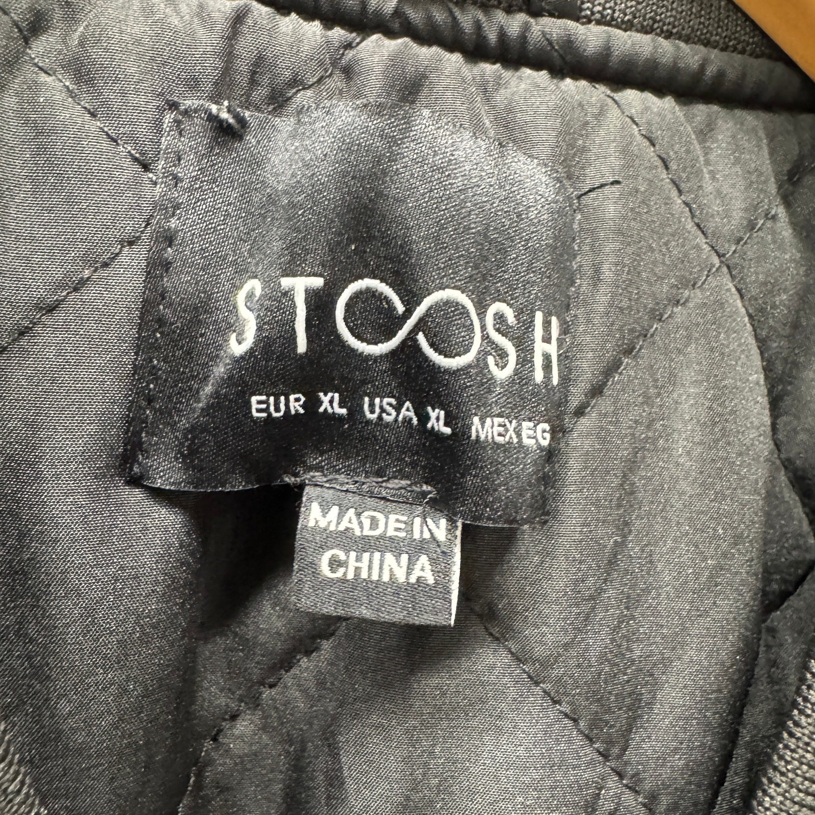 Stoosh Bomber Jacket Mens XL Black Full Zip Quilted Lining Snap Pockets Outdoor