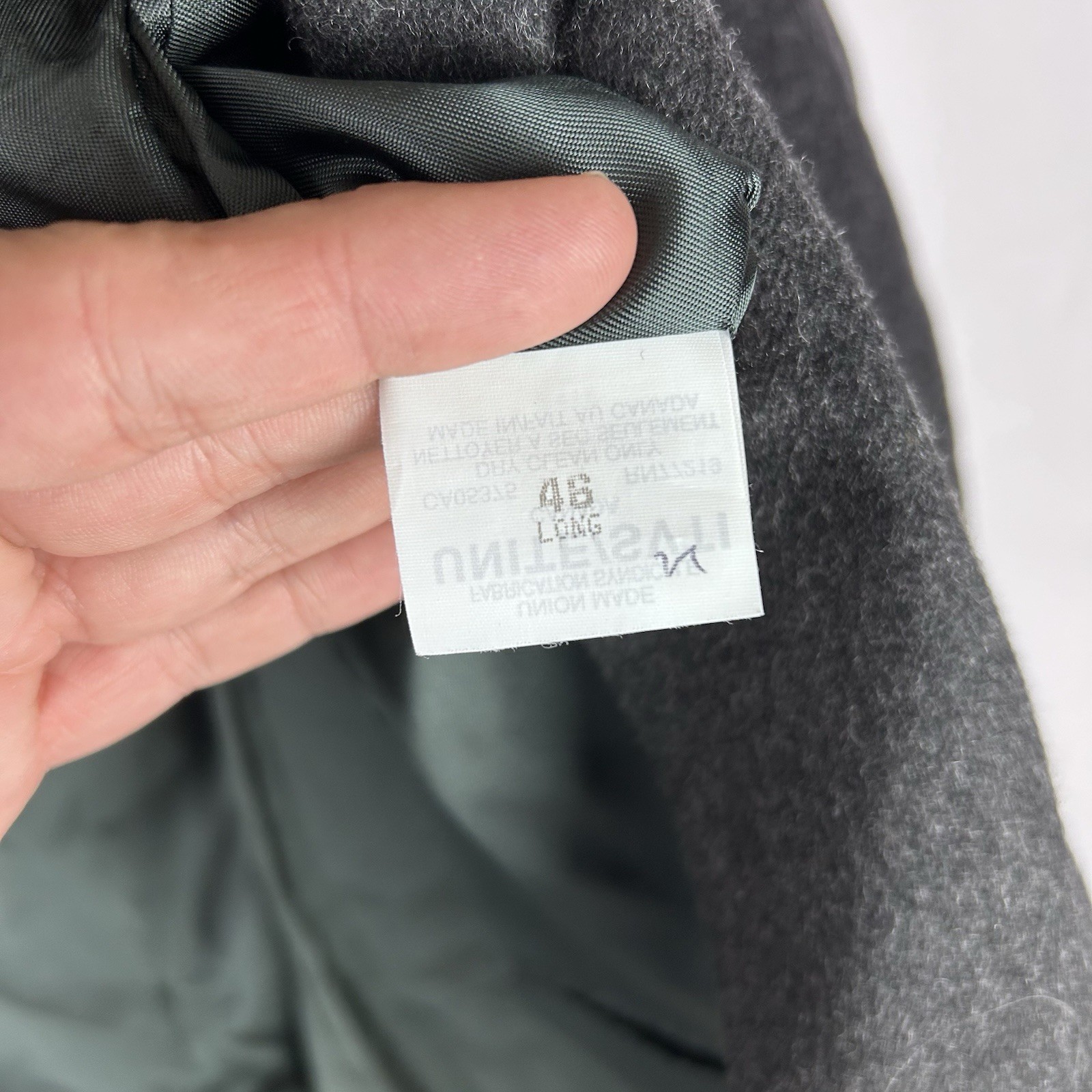 Men’s Pronto-Uomo Gray Cashmere Two Button Sportscoat – Size 46 Long *Hole