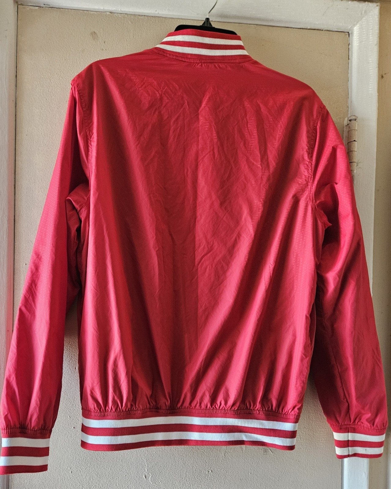 H&M Men’s Red Bomber Jacket Full Zip Pockets Band Collar Size S