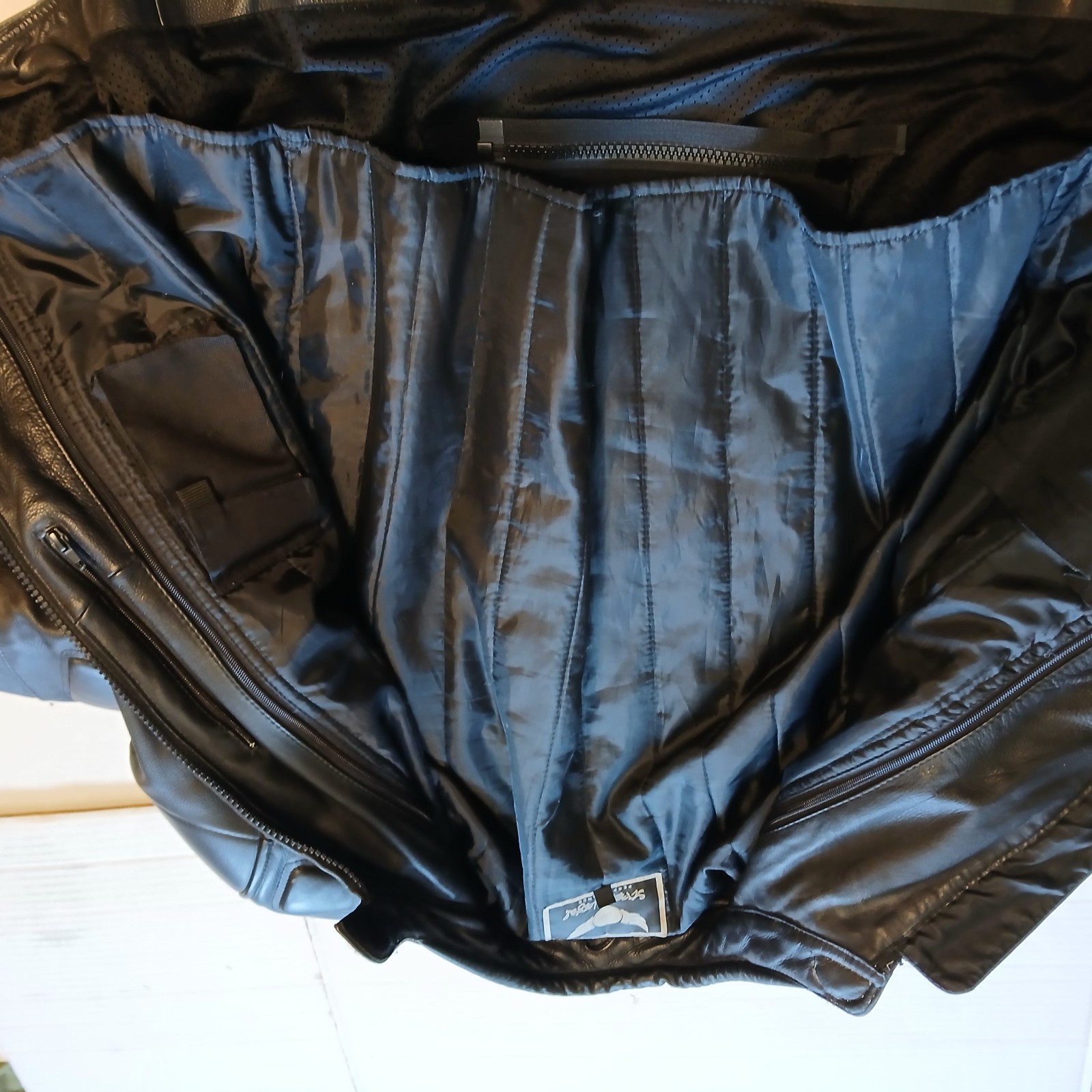Street Legal Performance Men’s Black Leather Padded Motorcycle Jacket 2XL XXL
