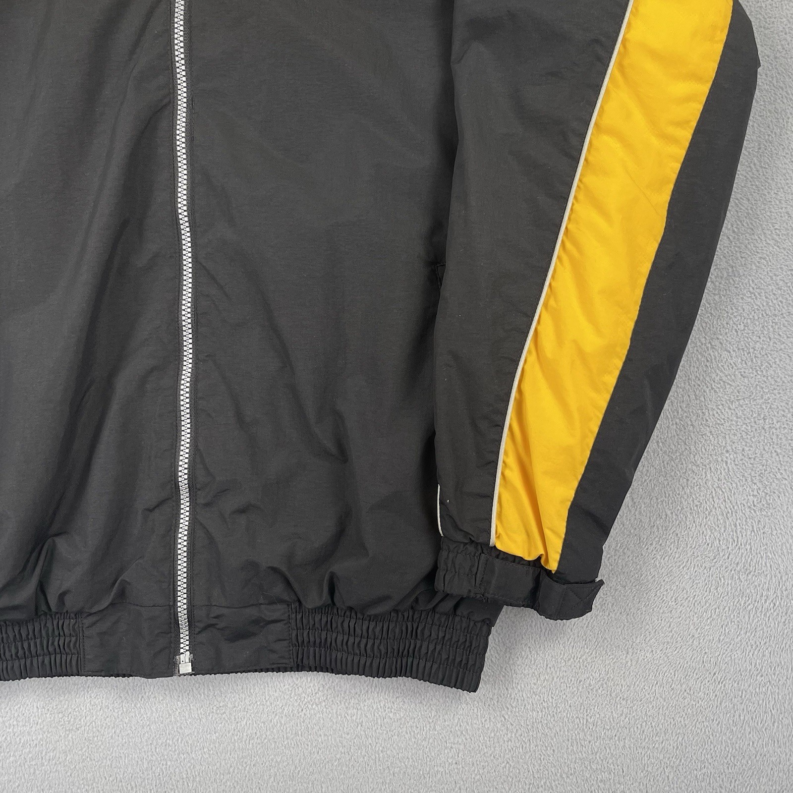 Vintage United States Army Windbreaker Jacket Mens S Black Yellow Full Zip USA