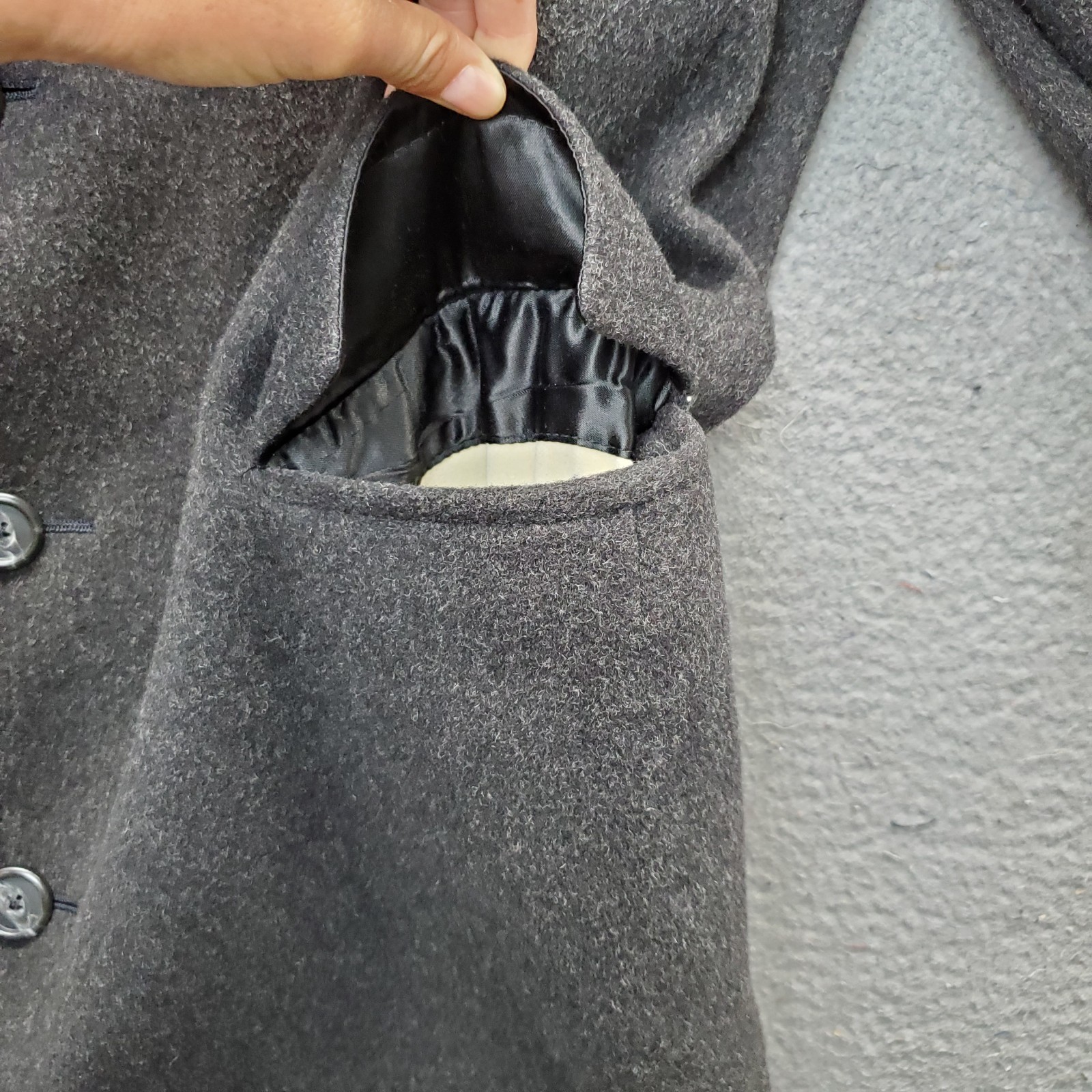 Hart Schaffner Marx Wallachs Long Overcoat Mens 46R Gray Heavy Wool Blend Lined
