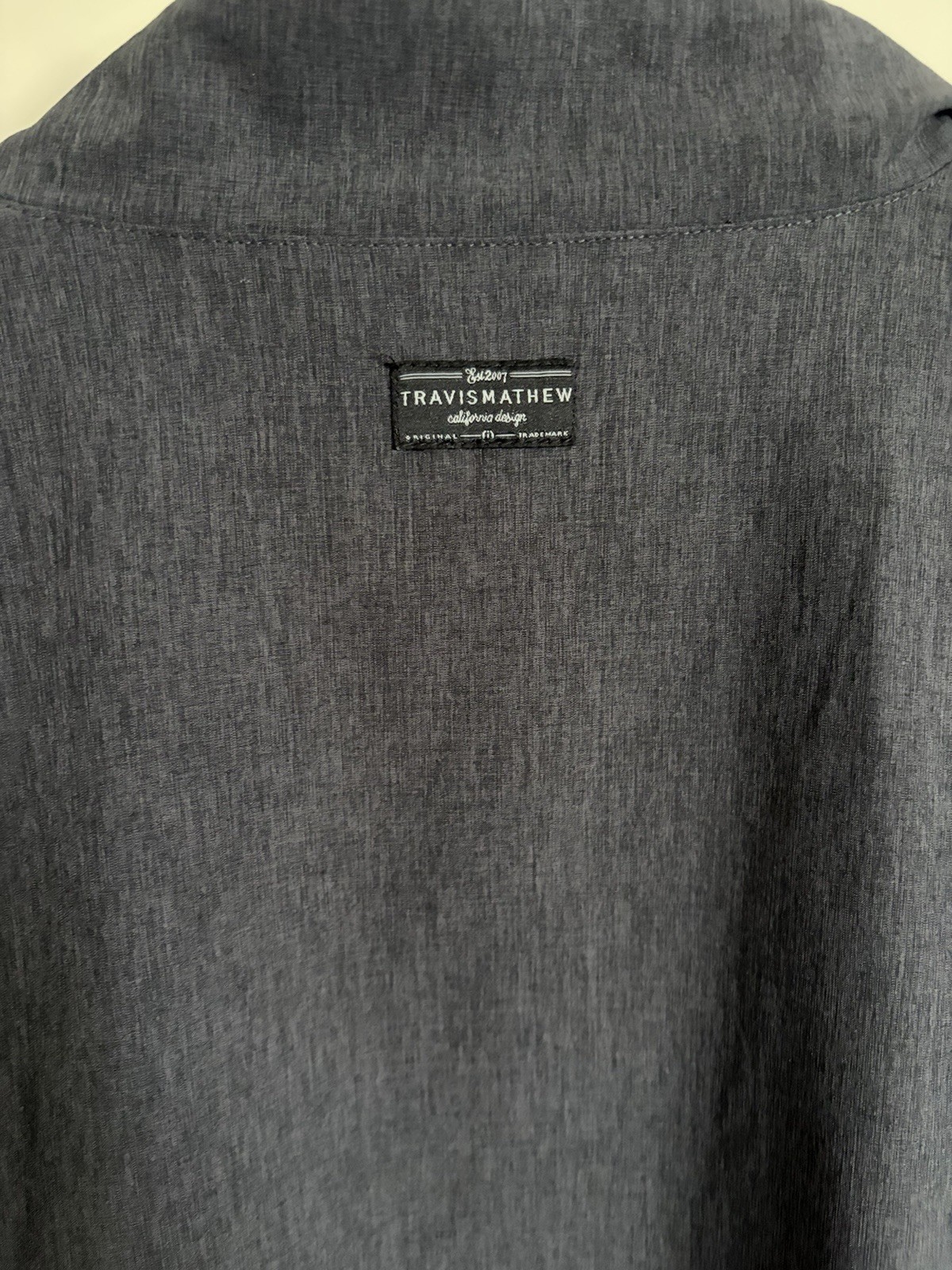 TravisMathew Performance Full-Zip Jacket – Men’s Small (Dark Charcoal)
