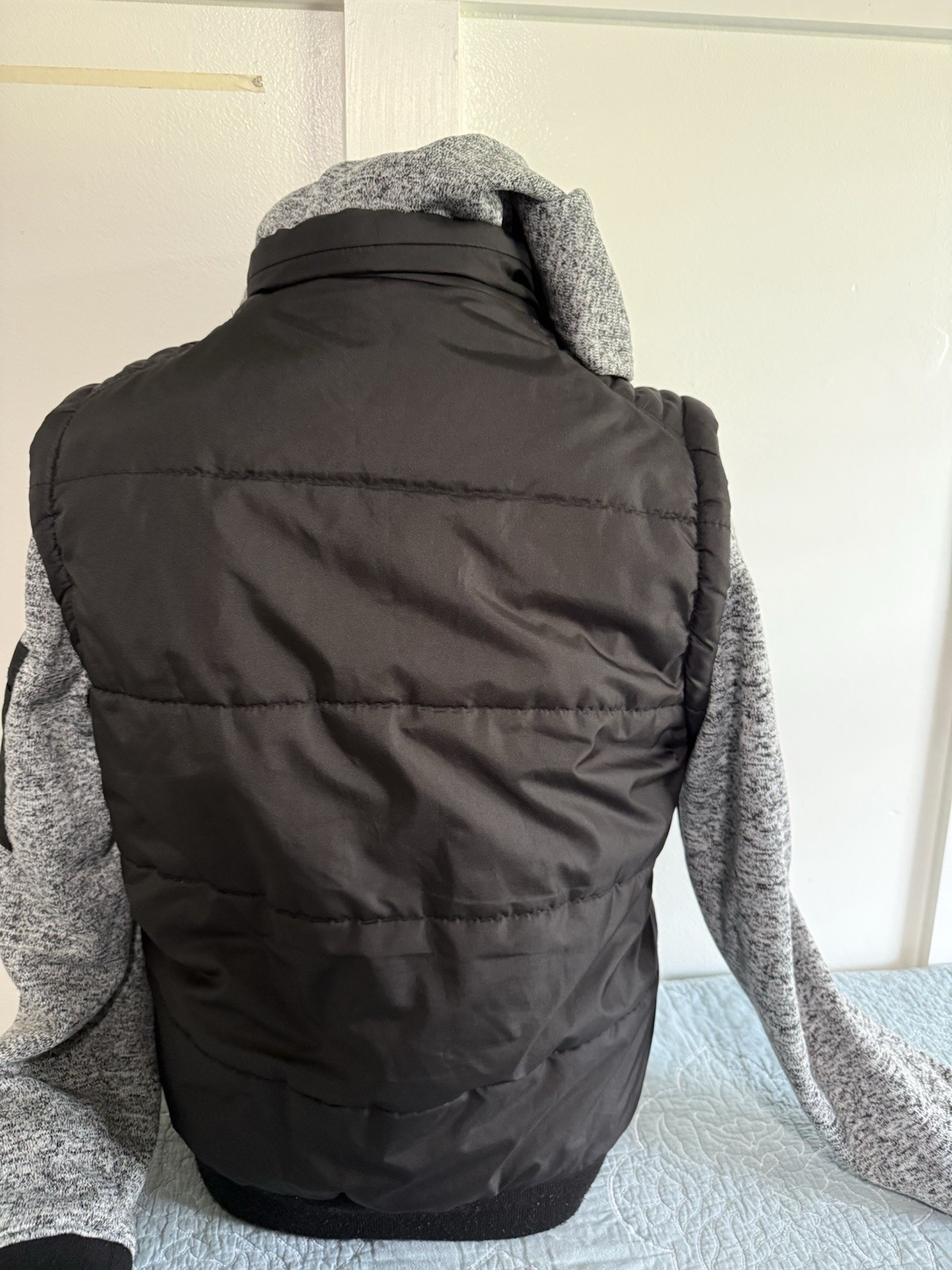 Distortion Men’s Medium Hooded Puffer Knit Sleeve Jacket Black Gray Full Zip