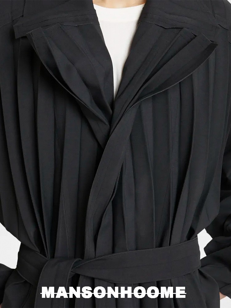 Issey Miyake Pleated Loose-fitting Casual Trench Coat