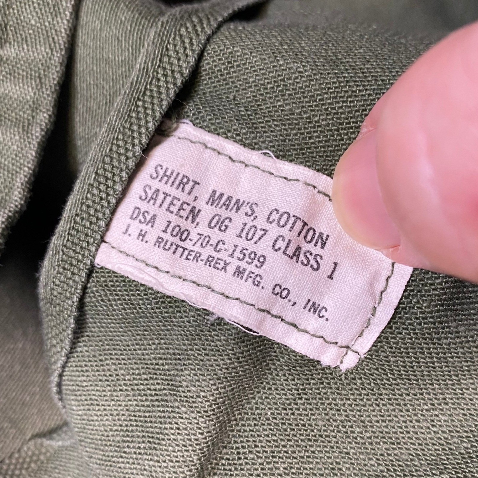 Vintage 1970 US Army OG-107 Cotton Sateen Utility Shirt Sellers Patch 15.5×33
