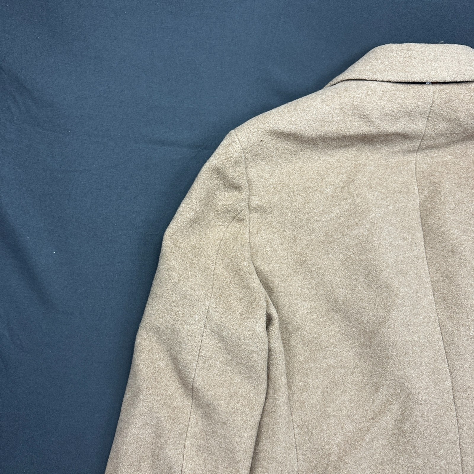 Tommy Hilfiger Overcoat Mens 38R Beige Wool Lined Button Front Notch Lapel