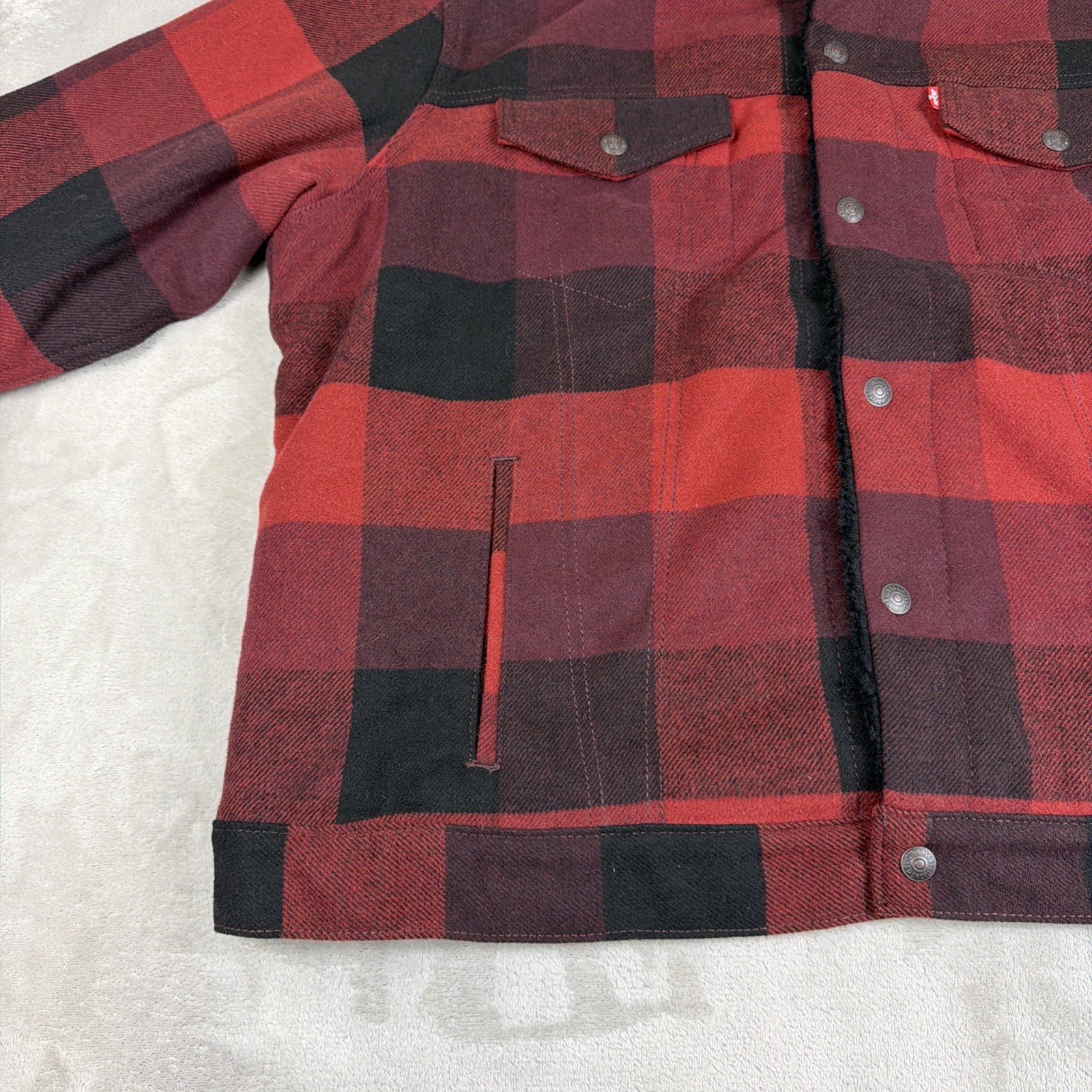 Levi’s Relaxed Fit Plaid Trucker Jacket Men’s Size XL Red/Black Sherpa Lined