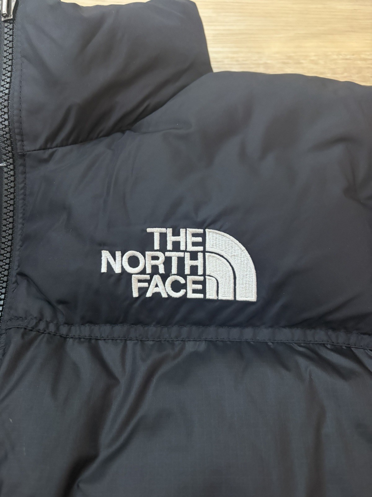 North Face 1996 Retro Nupste Jacket – Fast Express Shipping – Size M