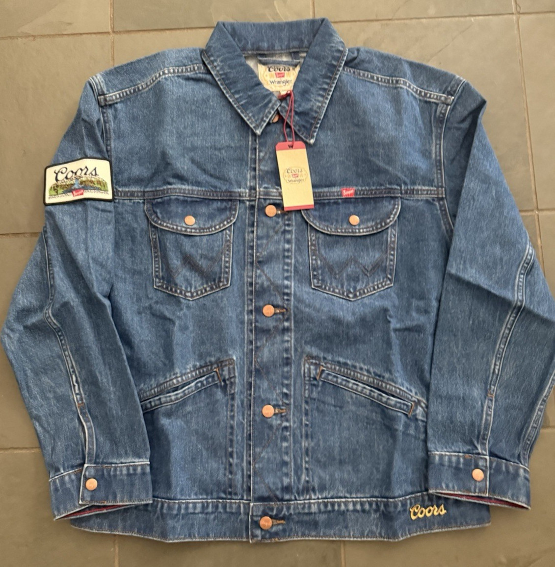 NWT Denim Coors Banquet x Wrangler Western Jacket LG retail $100 GOLDEN BLUE