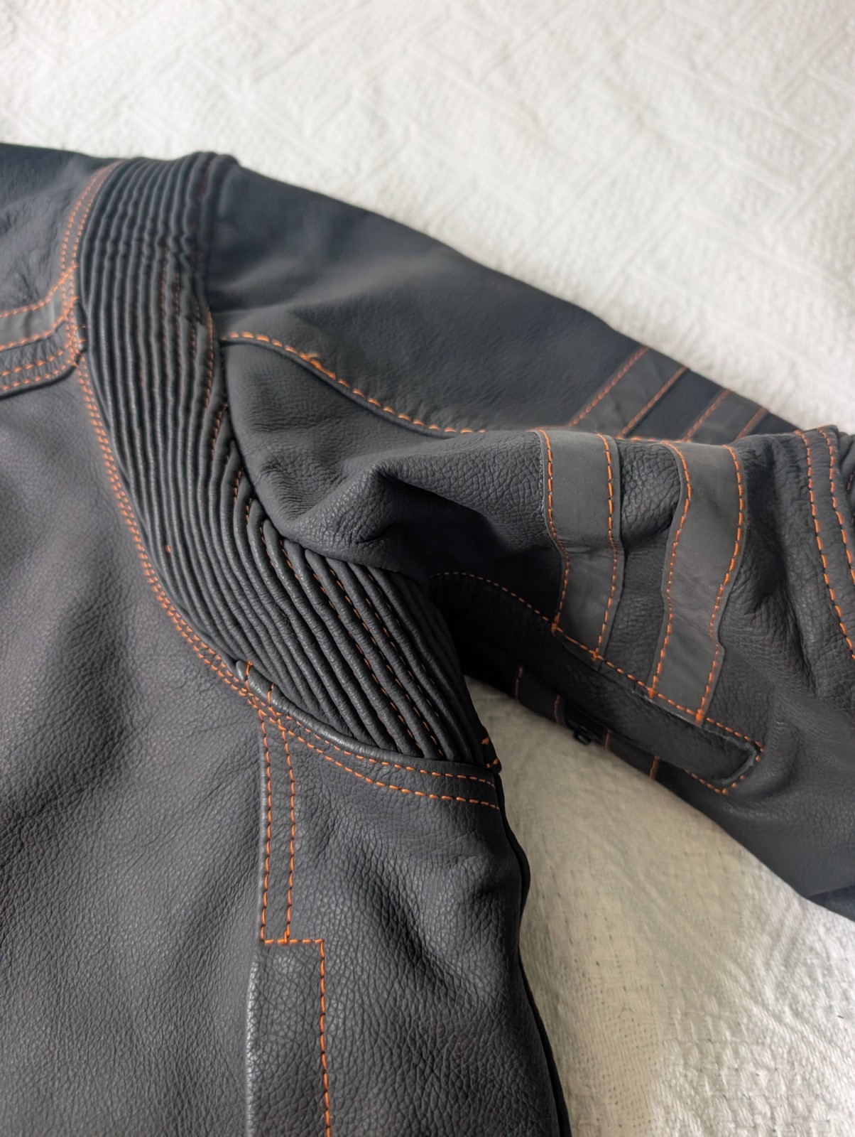 Vulcan Motorcycle Jacket Mens Large Black Matte Harley Davidson Patch Added