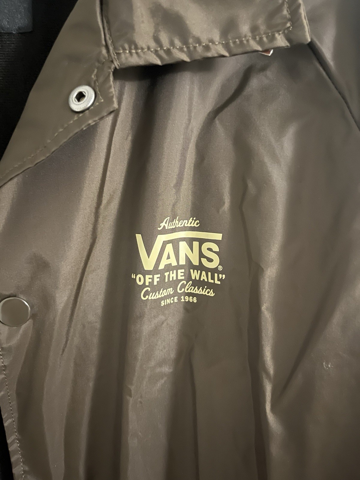 Vintage Y2K VANS Off The Wall Brown Button Up Windbreaker Jacket Size XL