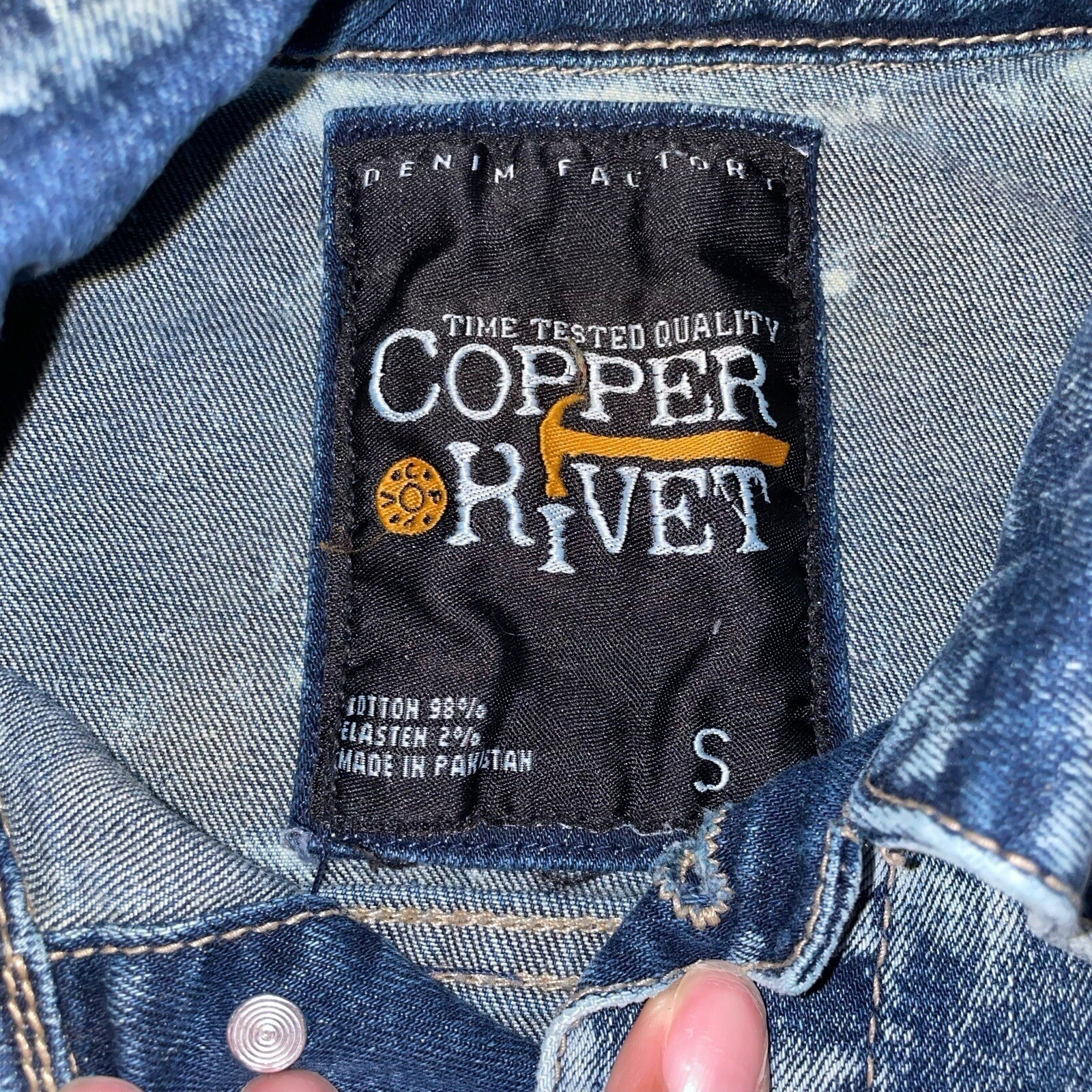 Copper Rivet Denim Jacket Men’s Size Small Acid Wash Jean jacket