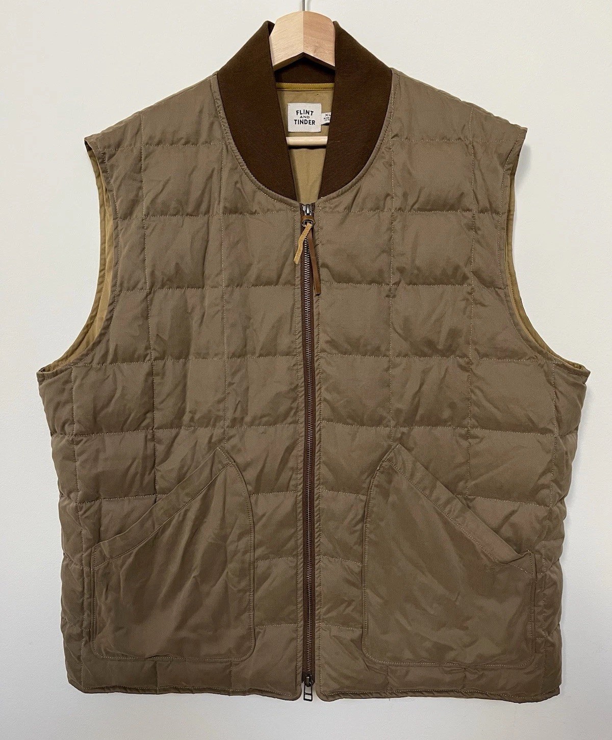 Flint and Tinder Men XL Caliber Quilted Duck Down Vest Zip Up Brown Huckberry