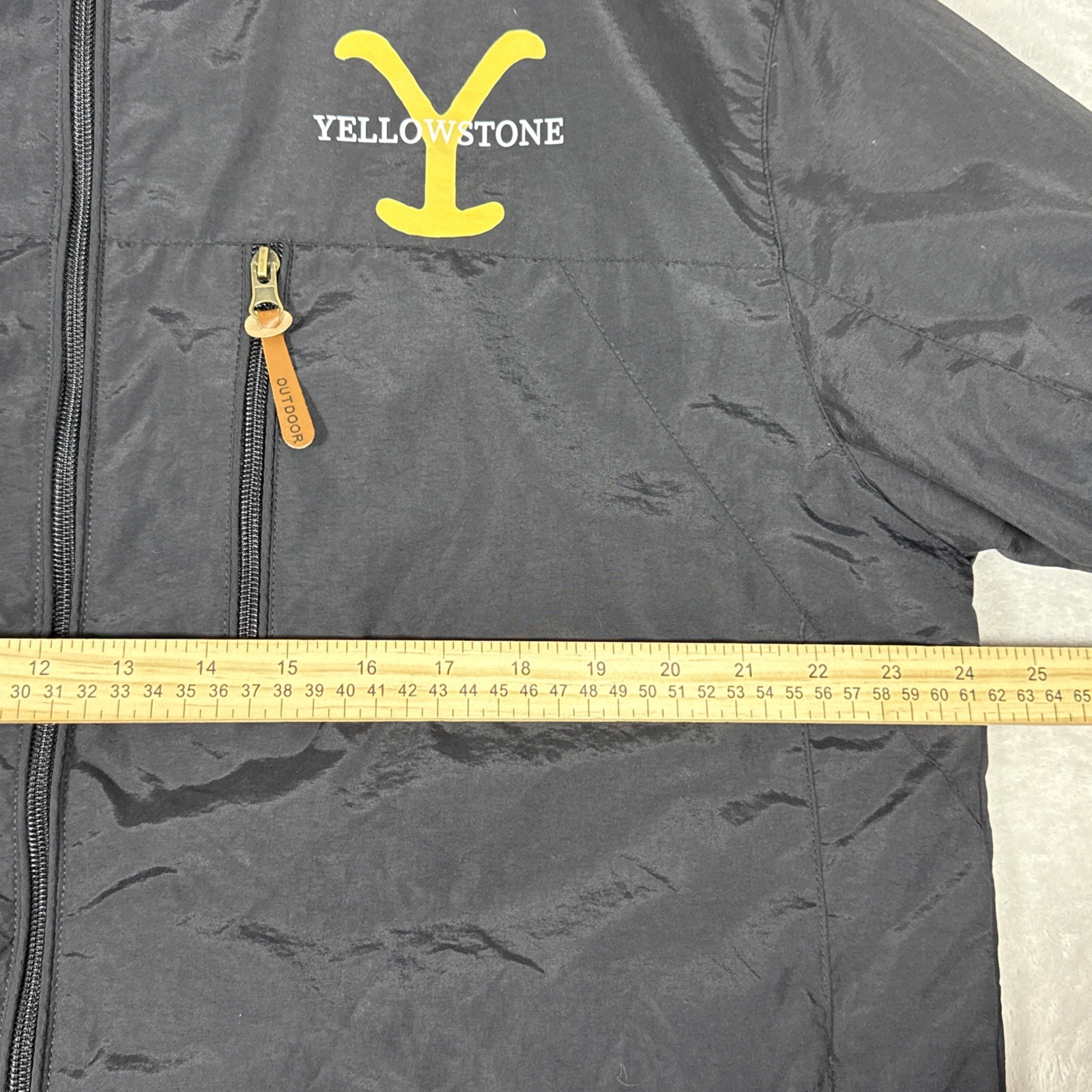 Outdoor Light Weight Rain Jacket Full Zip Men’s Size Large/X-Large Yellowstone
