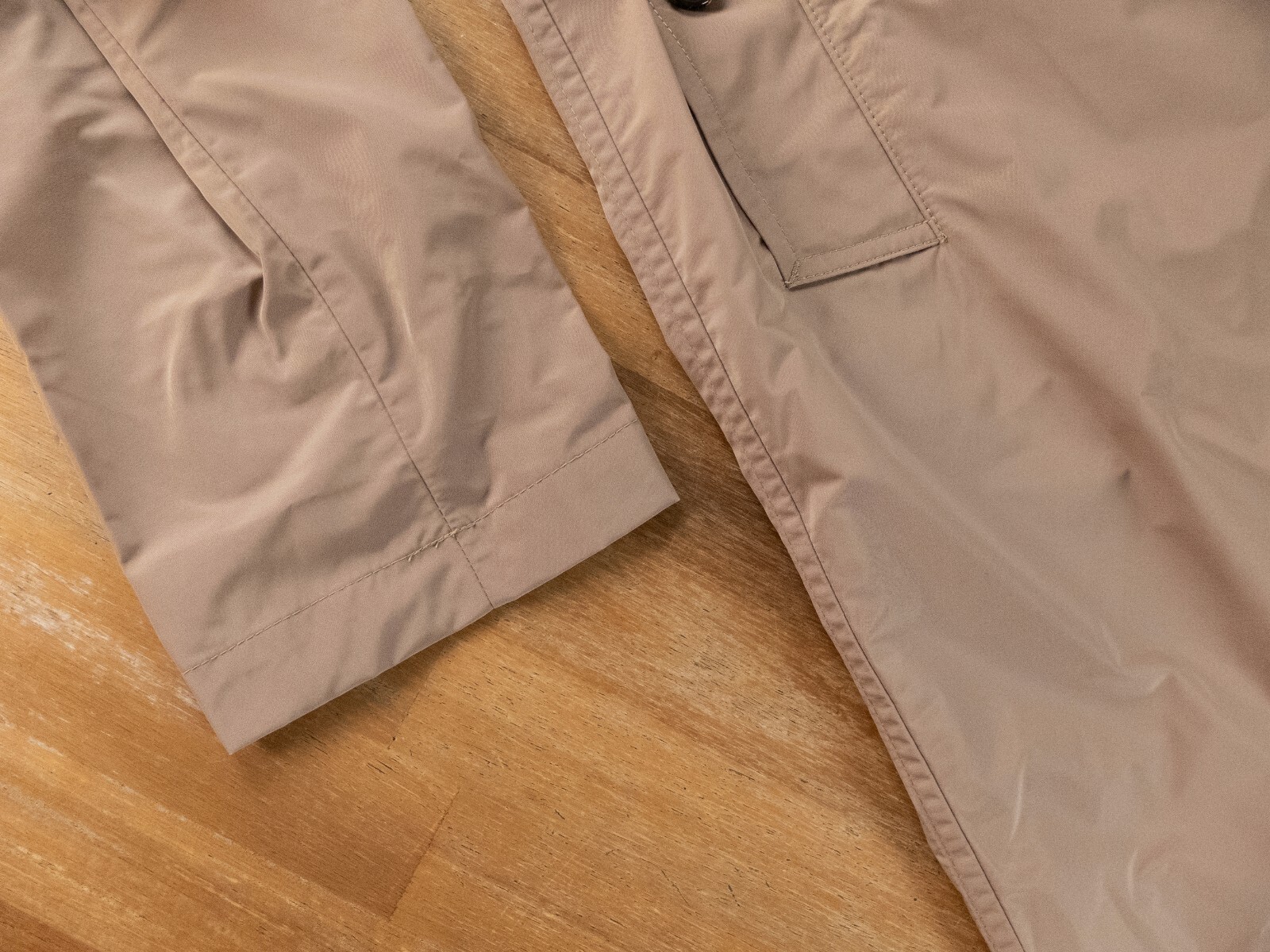 NO CUSTOMS TAX BURBERRY Hampstead regular fit beige taffeta car coat 38 / Medium