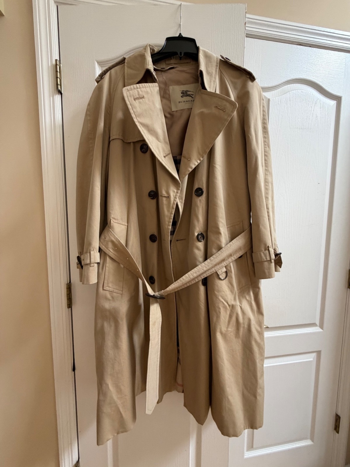 Burberrys Men’s TrenchCoat Nova Check Belted Vintage, includes wool liner, 42R