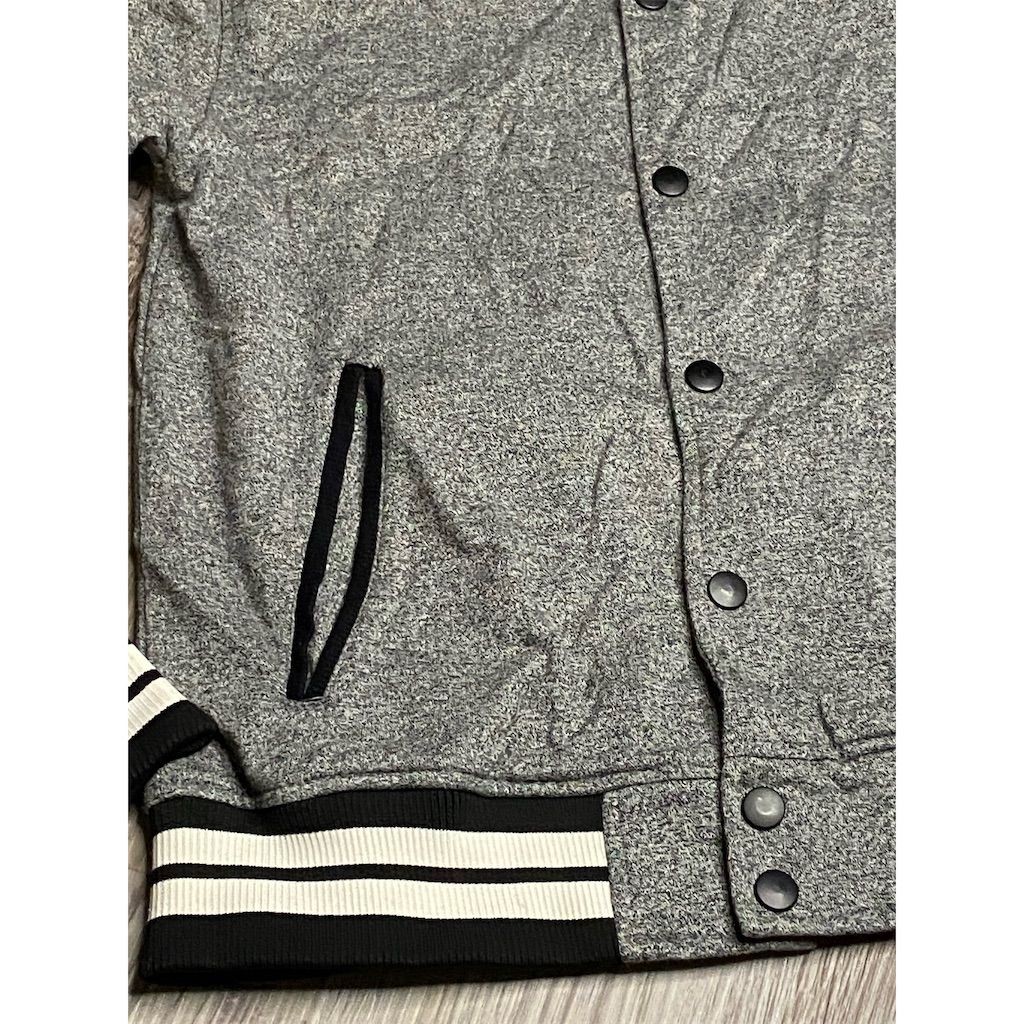 Brooklyn Cloth Unisex Adults’s Varsity Baseball Jacket Gray Medium Snap Front