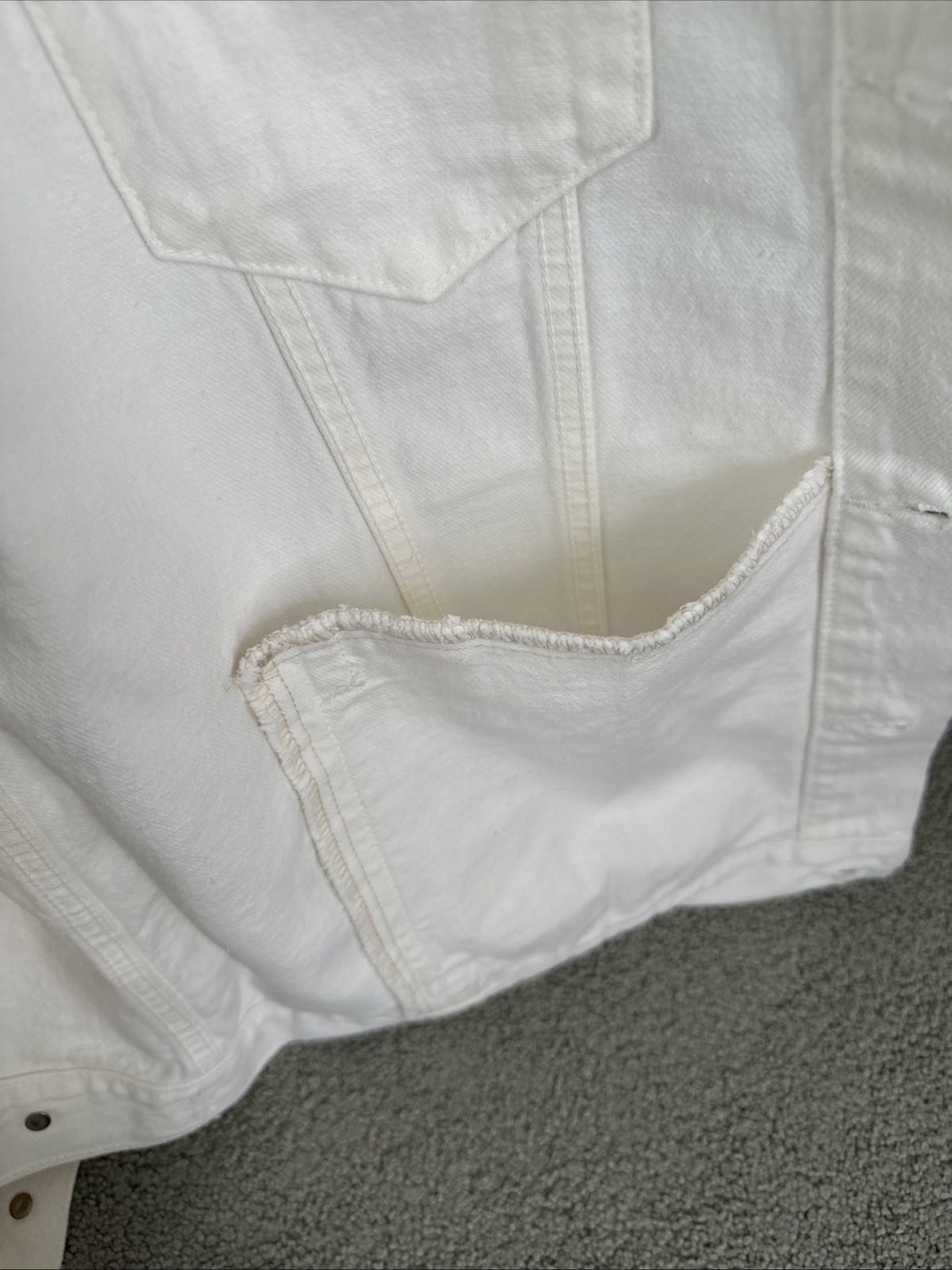 LEVI’S Men’s Large Ivory White Denim Trucker Jacket Inner Pockets