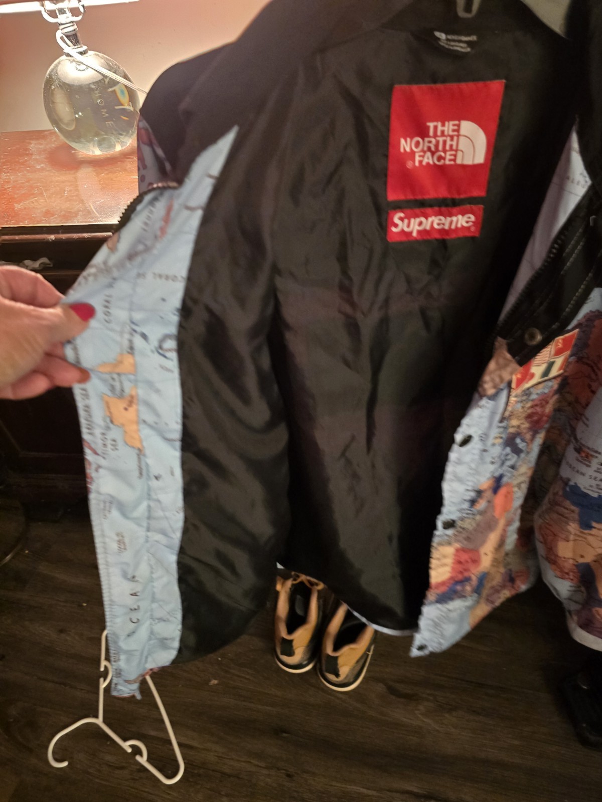 The North Face x Supreme Men’s Map Puffer Down Jacket Full Zip M Black