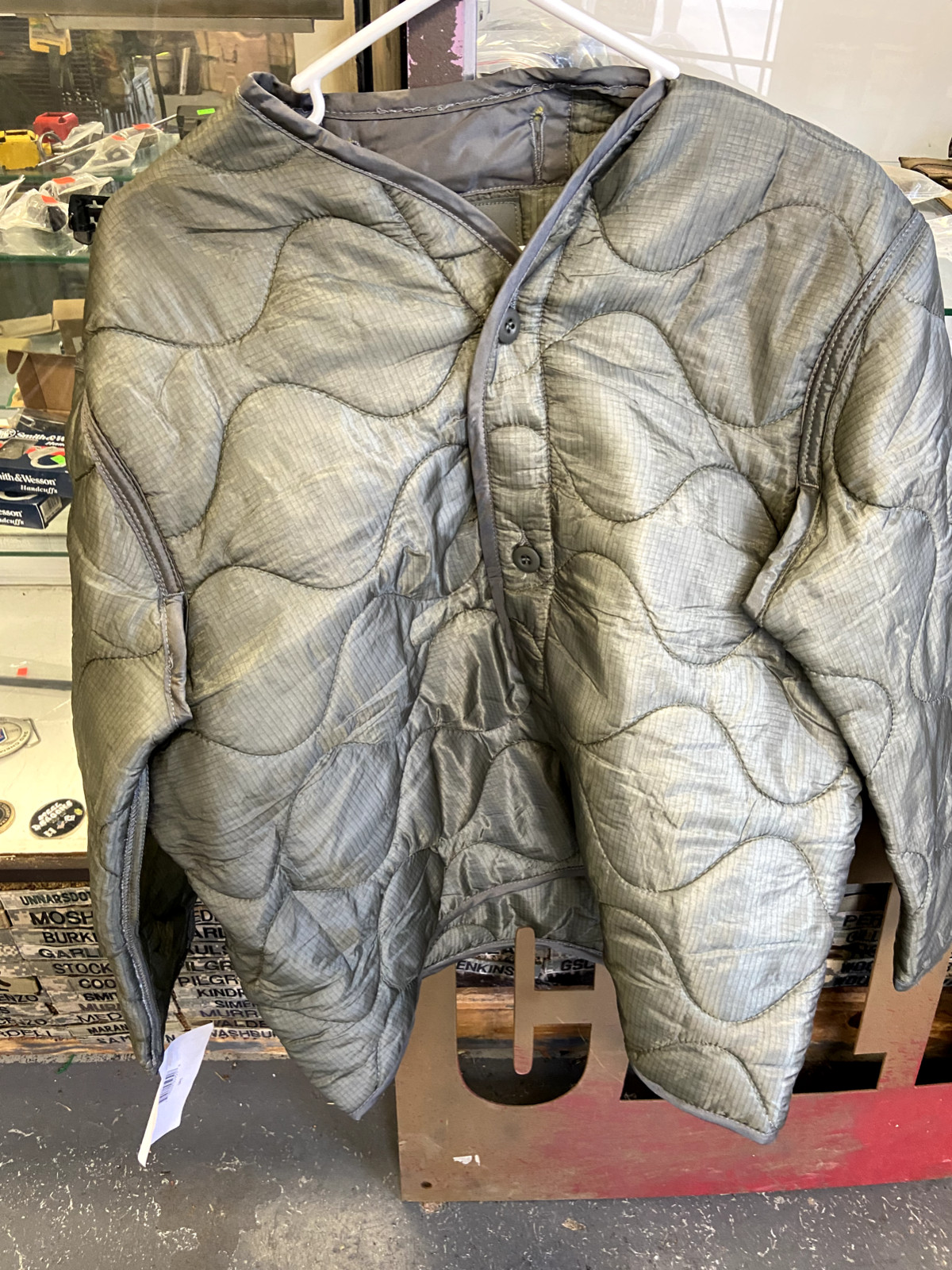 Vintage US Military Cold Weather Liner Jacket Size Medium x-short