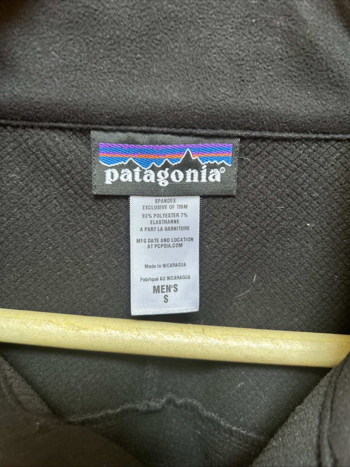 Patagonia Soft Shell Hike Run Jacket Men’s S Fleece Lined Zip Black logo Ski