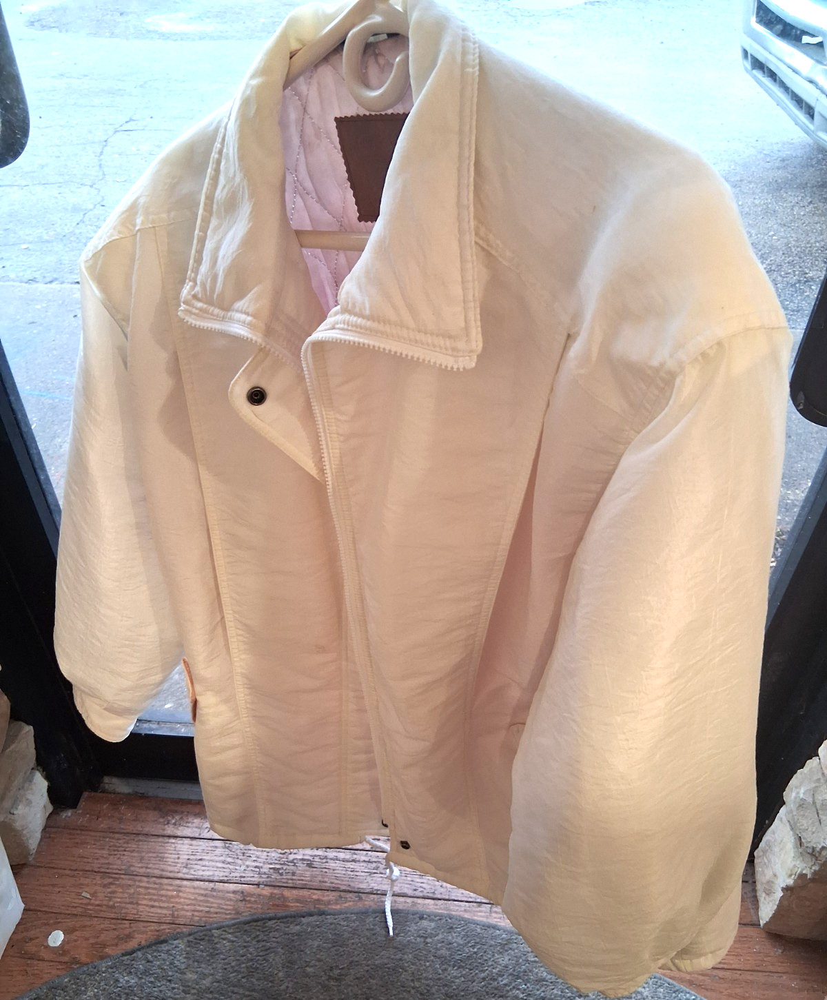 JG HOOK WHITE LIGHTWEIGTH ZIPPER COAT, SIZE 14, NYLON/POLY BLEND DRY CLEAN ONLY