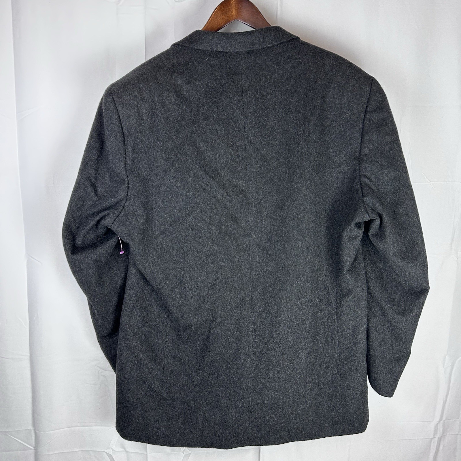 Men’s Pronto-Uomo Gray Cashmere Two Button Sportscoat – Size 46 Long *Hole