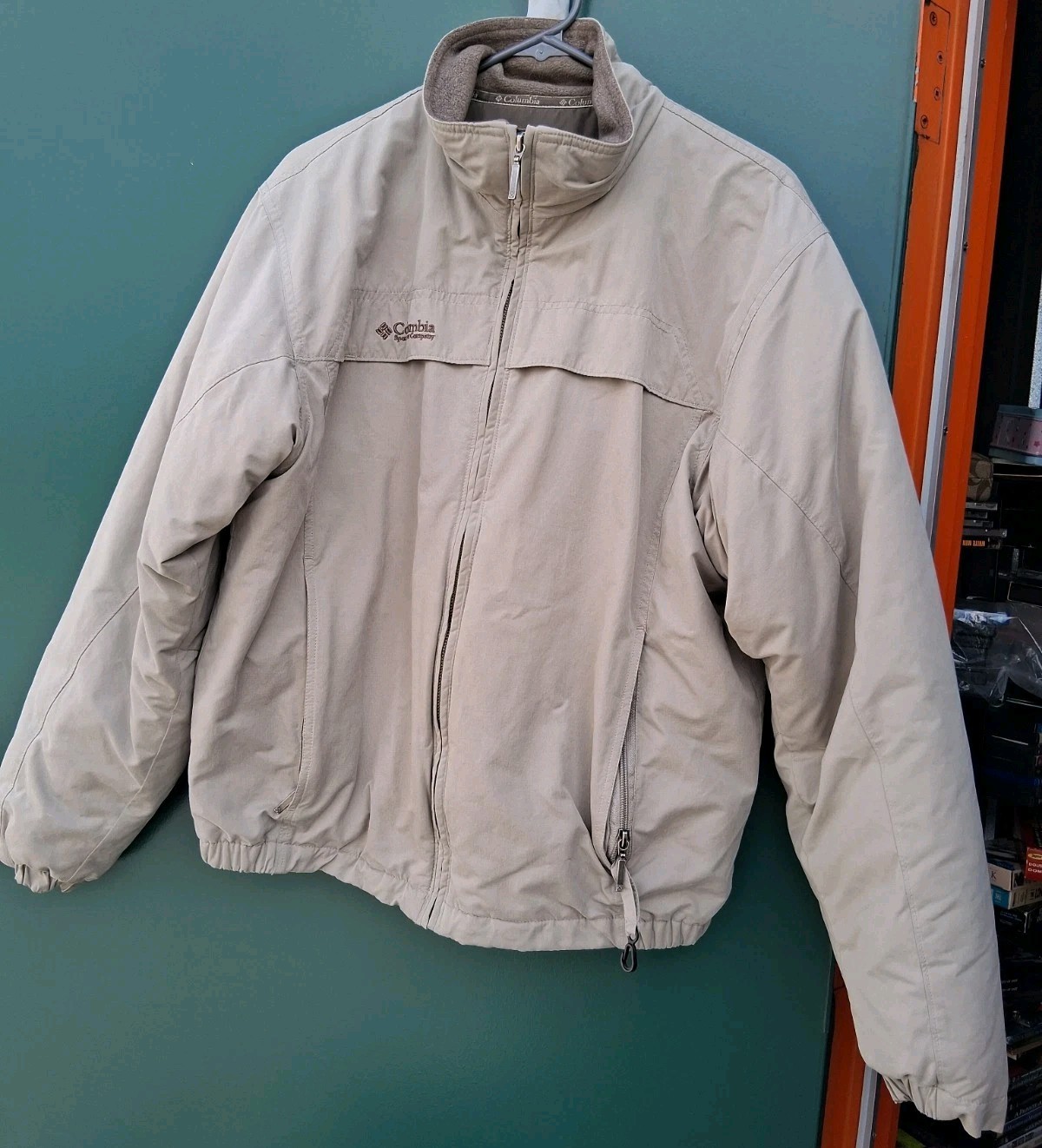 Columbia long sleeve solid tan full zip secure pockets elastic hem jacket Medium