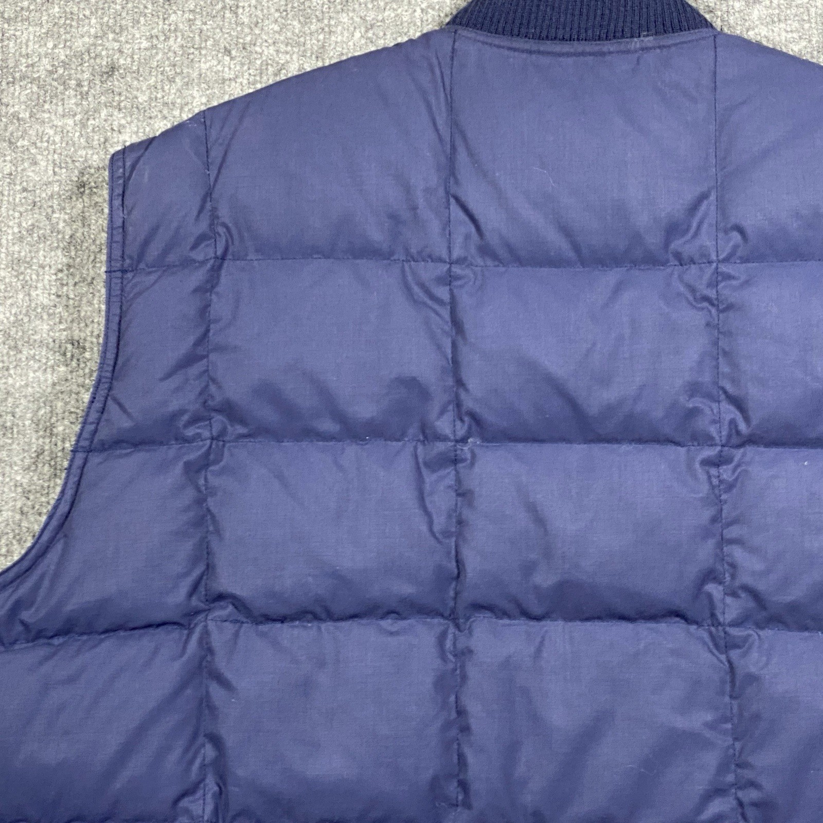 Eddie Bauer Downlight Vest Mens Size XL Navy Blue Goose Down Puffer Quilted Nice