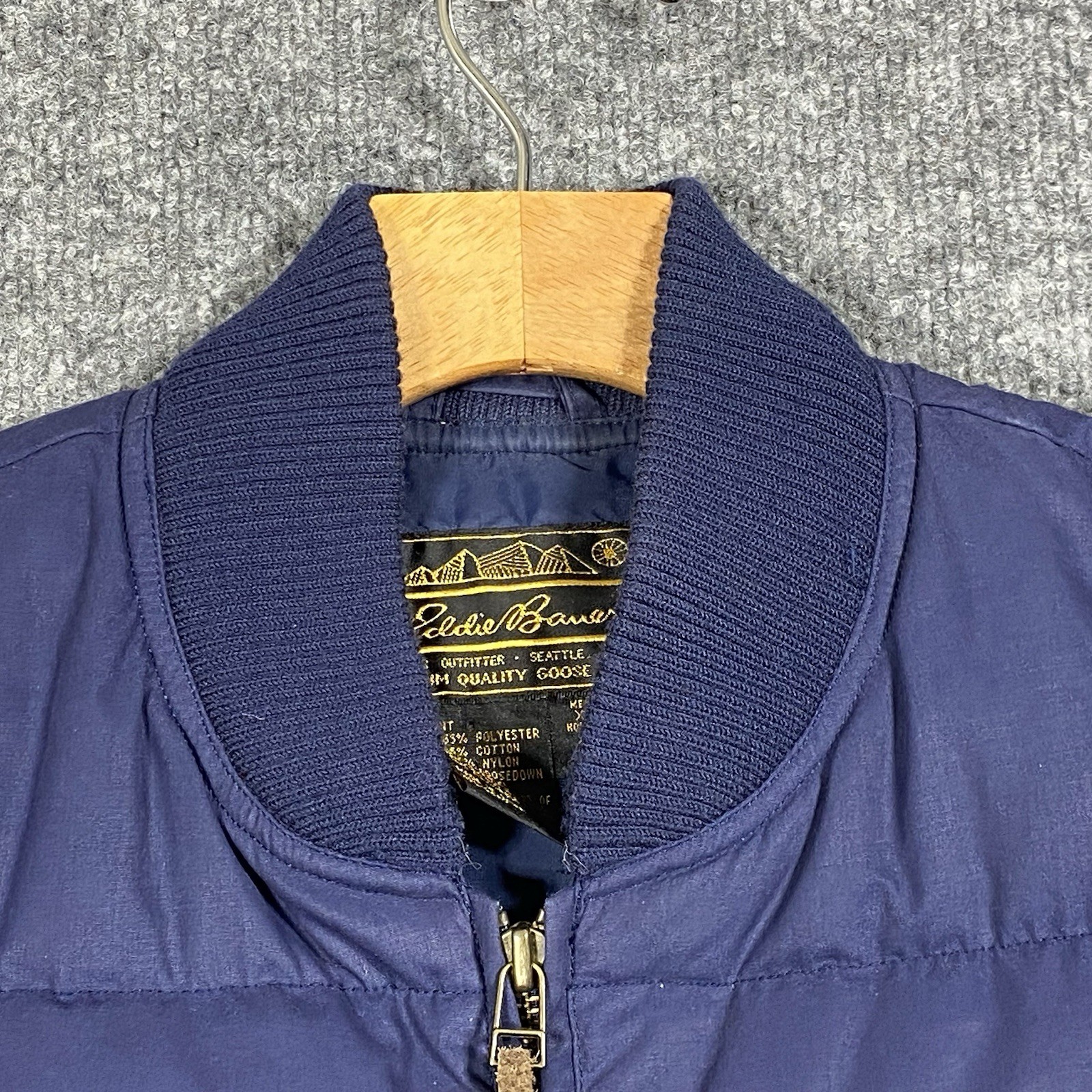 Eddie Bauer Downlight Vest Mens Size XL Navy Blue Goose Down Puffer Quilted Nice