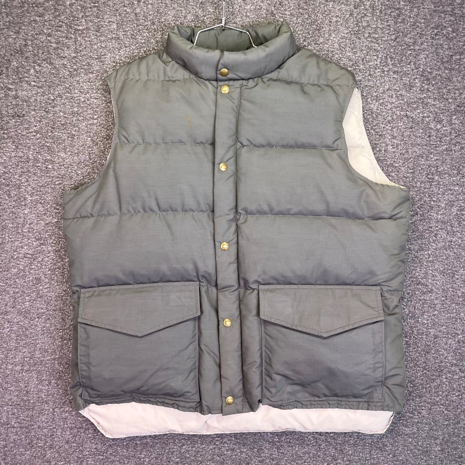 Woolrich Puffer Vest Mens XL Gray Vintage Down Filled Outdoor Utility Full Zip