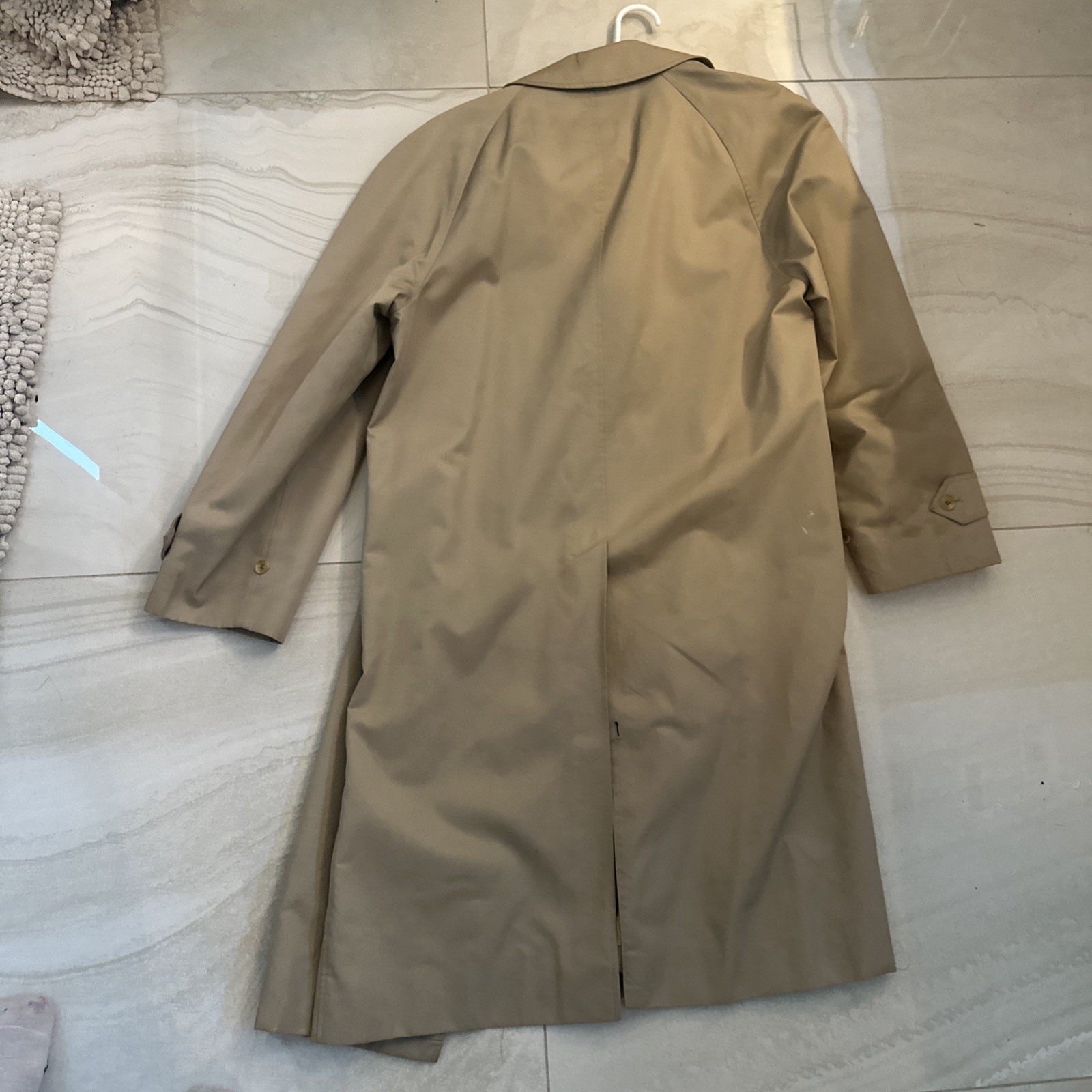 Vintage Burberrys Men’s Beige Trench Mac Coat Made England Nova Check LargeXL