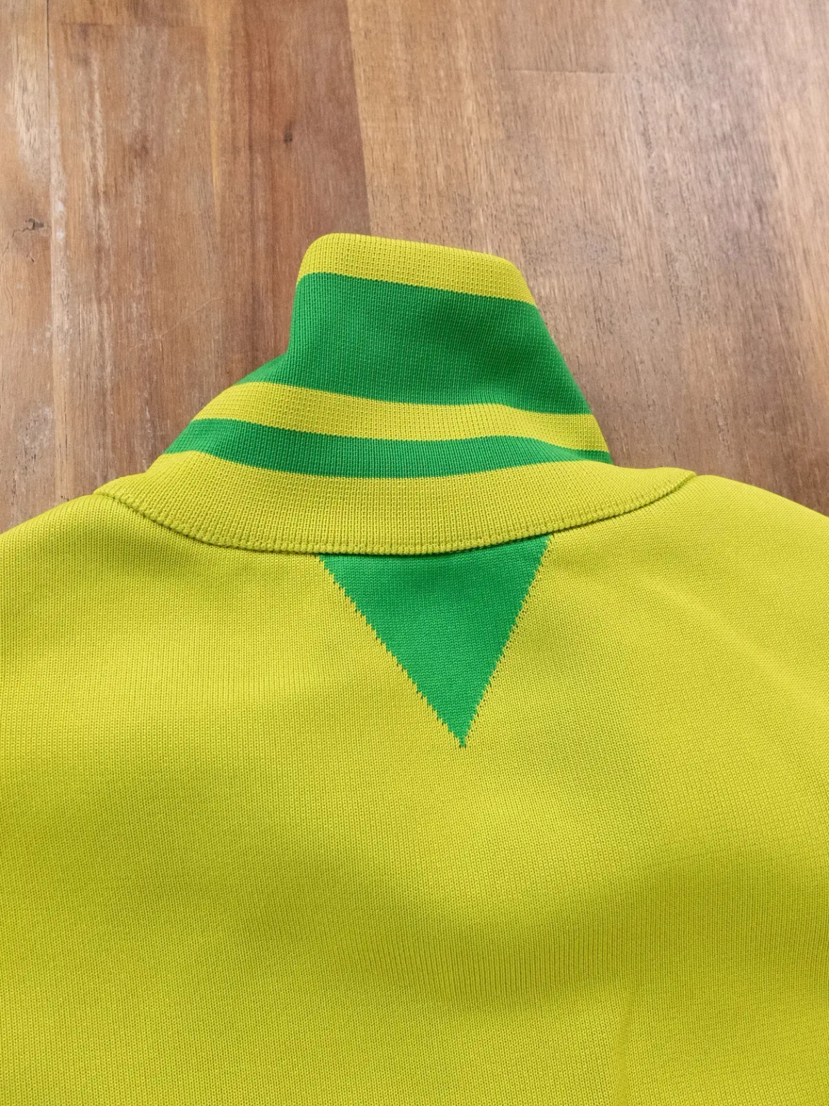 (NO CUSTOMS TAX) BOTTEGA VENETA green double layer tech fabric track jacket M