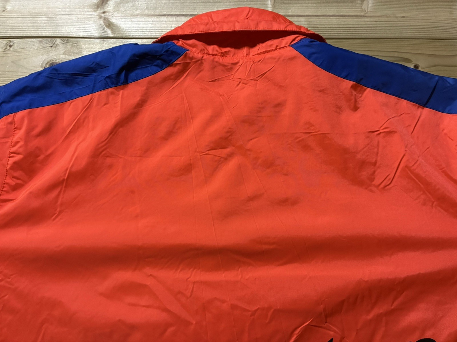 Benetton Formula 1 Racing Team Nylon Jacket Size 48 Japanese XL Orange Blue Vtg
