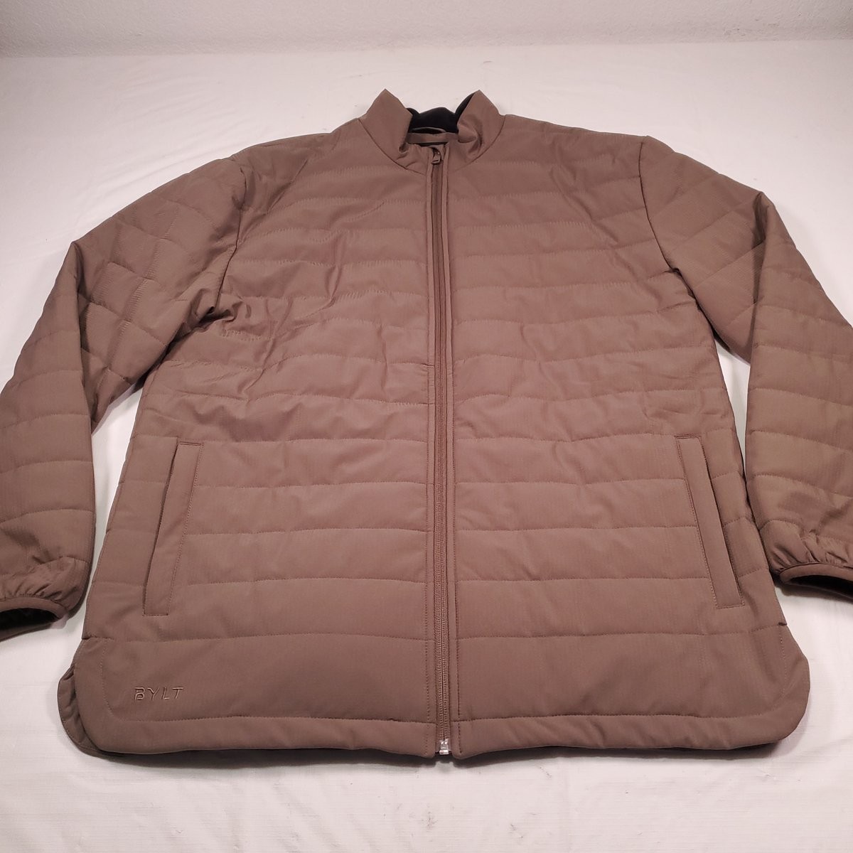 Bylt Harbor Puffer Mens Jacket XL Beige Athletic Cross Fit Walking Coldgear