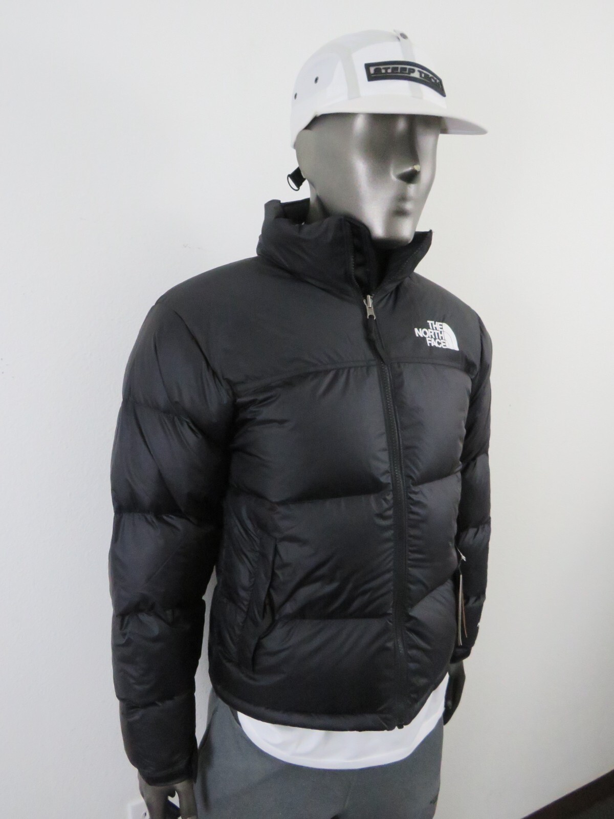 Mens XS The North Face 1996 Retro Nuptse 700-Down Insulated Jacket – Black