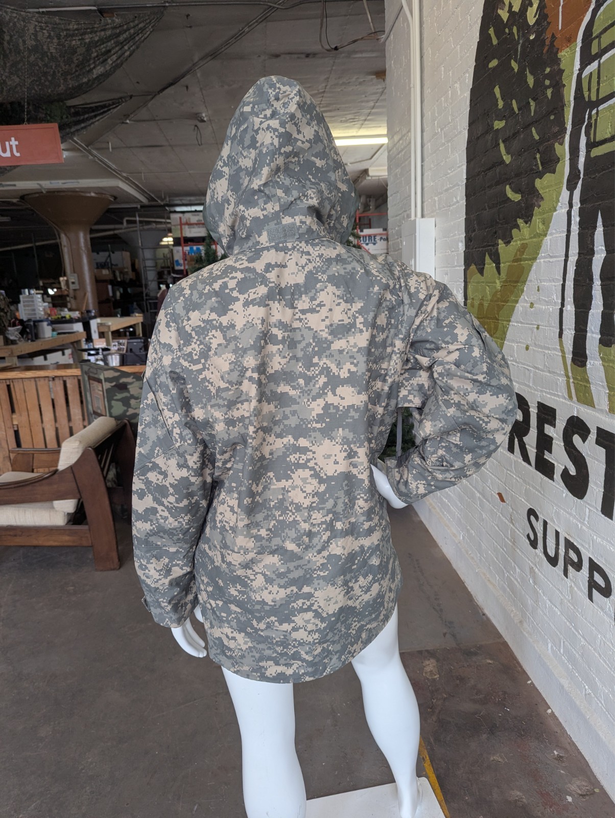 U.S. Military Surplus Cold Wet Weather Parka – ACU/UCP
